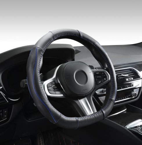 Valódi bőr kormányvédő, szellőző lyukacsos - D-forma - 36-38cm - fekete/kék betétes mintával 