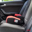 Amio R129 karfás autósülés-magasító - 126-150cm - piros
