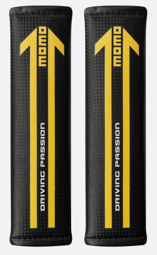 MOMO biztonsági övpárna - fekete carbon/sárga logo - párban