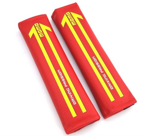 MOMO biztonsági övpárna - piros carbon/sárga logo - párban